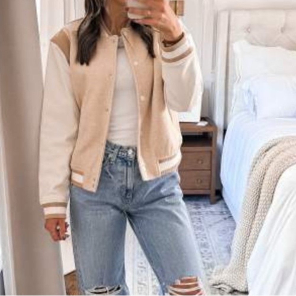 Universal Thread Women’s Snap Button Faux Leather… - image 8